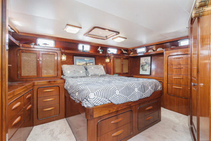 1980 Gulfstar 44 KOOKABURRA-master