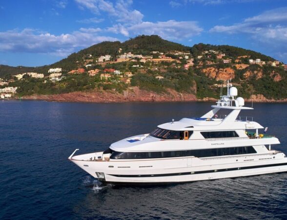 charter-rearden-steel-yacht-1